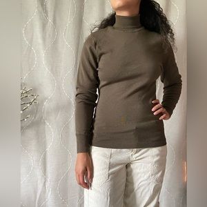 100% Wool Andrea Jovine Turtleneck